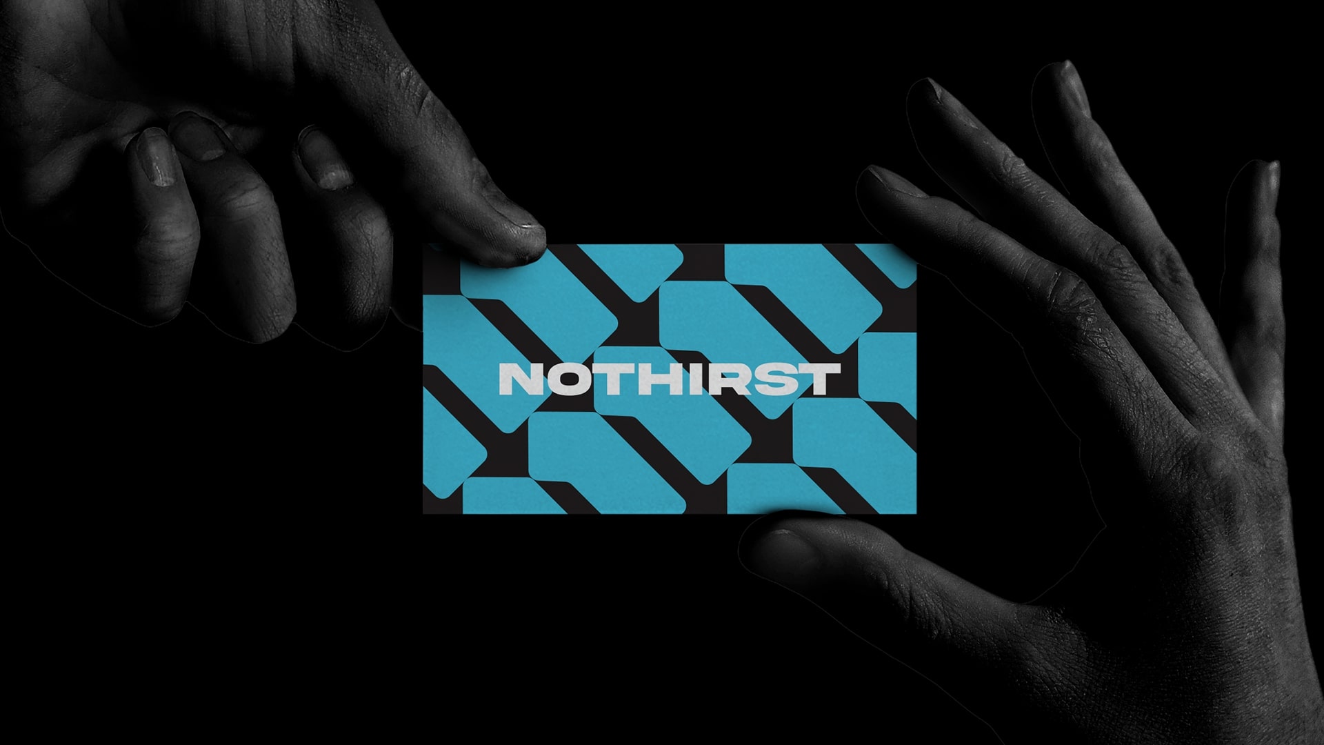 NoThirst 運動生活方式與運動水杯品牌形象vi設計，黑籃配色+幾何底紋輔助圖形 (3).jpg